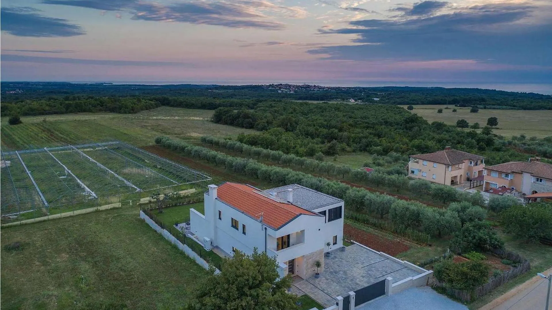 Villa Terani Rogovici Holiday home